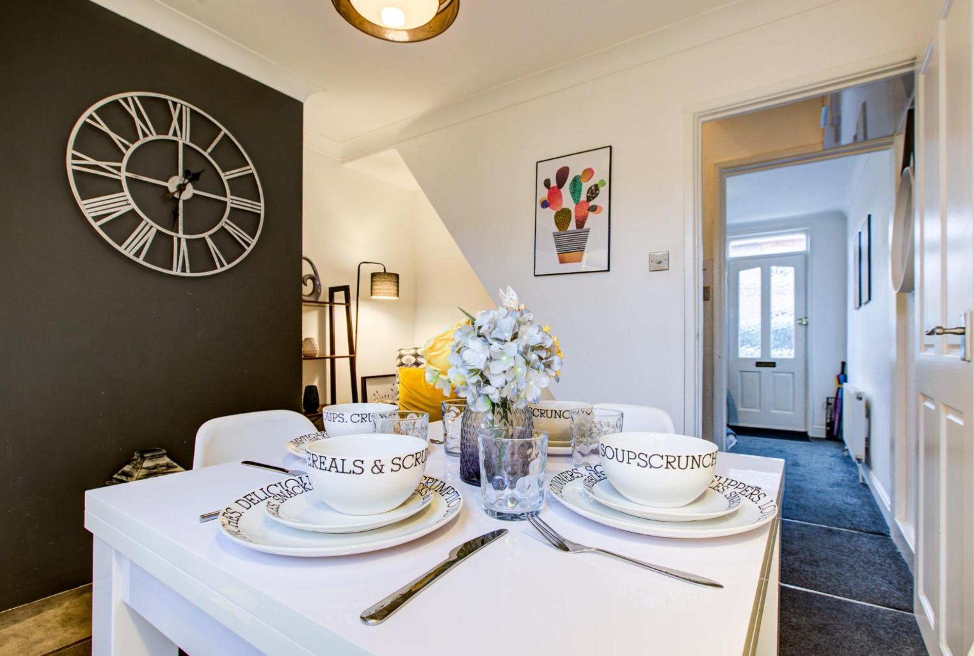 'Number 11' Central Colchester - Super Convenient 2 X Double Bed 1 X Single Bed Cottage Plus Office & Garden, 8 Min Walk Nth Station & Town Ctr, 2 Min Walk Local Shops & Restaurants 外观 照片