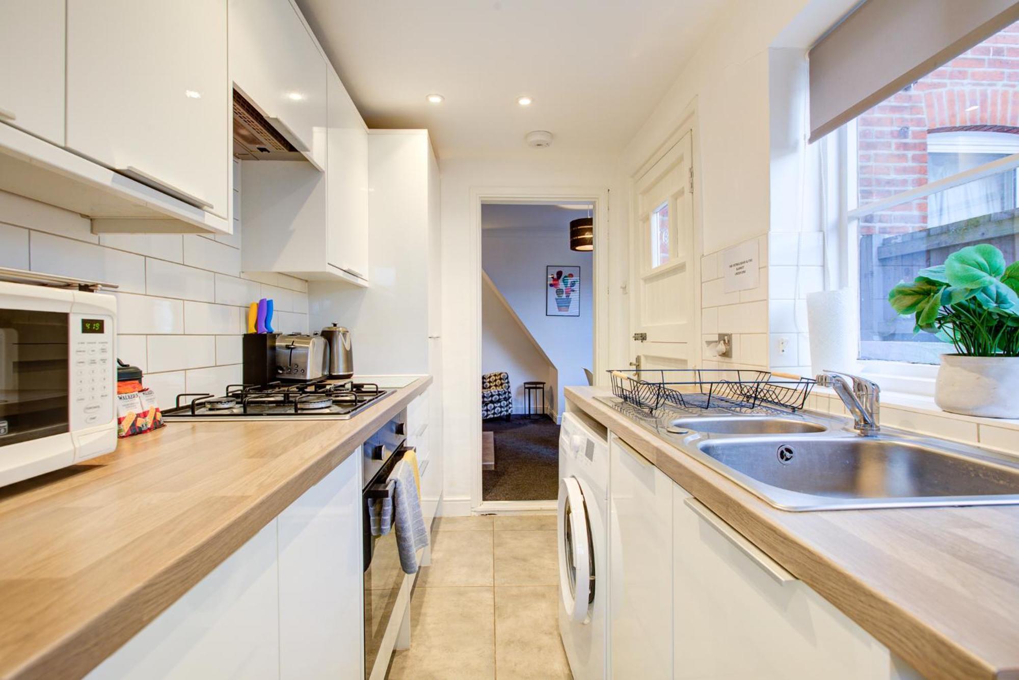 'Number 11' Central Colchester - Super Convenient 2 X Double Bed 1 X Single Bed Cottage Plus Office & Garden, 8 Min Walk Nth Station & Town Ctr, 2 Min Walk Local Shops & Restaurants 外观 照片